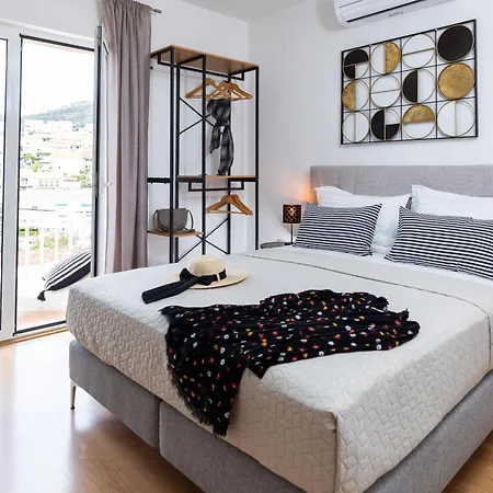 Apartment Sunny Elza *