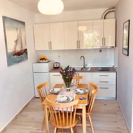 Apartment Sunny Elza Hvar Town